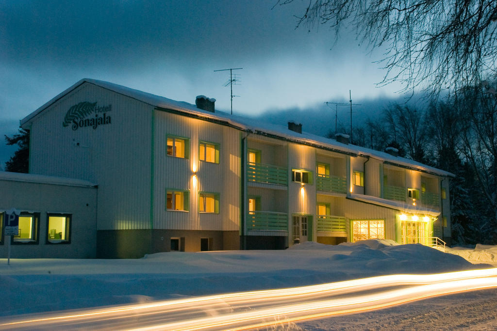 Hotell Sonajala Kärdla エクステリア 写真